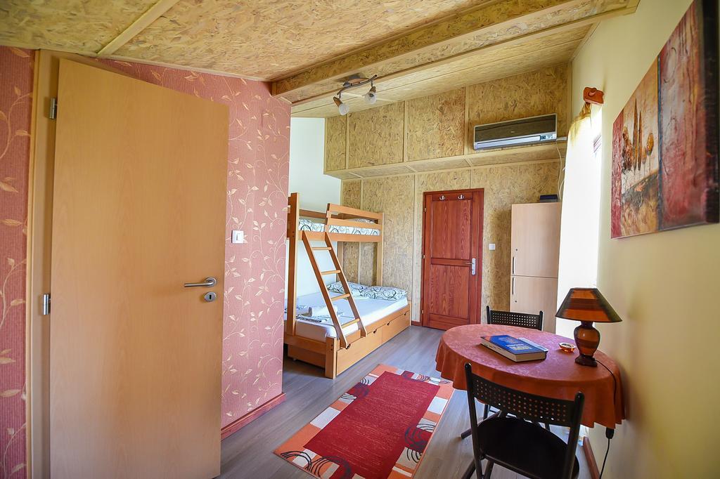 Triple Room Terrace